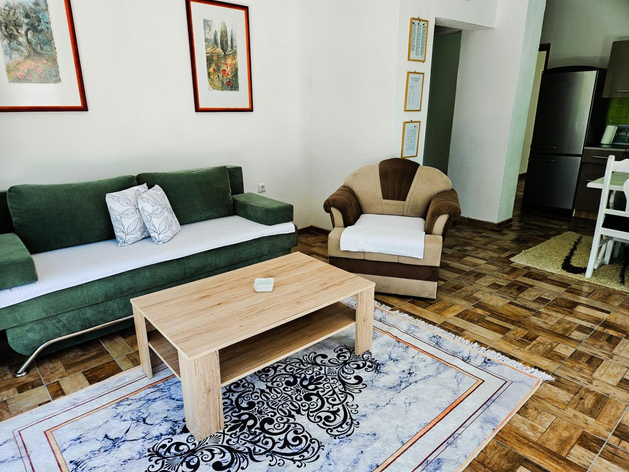 Apartment Bijela Ladja Bihać Exteriör bild