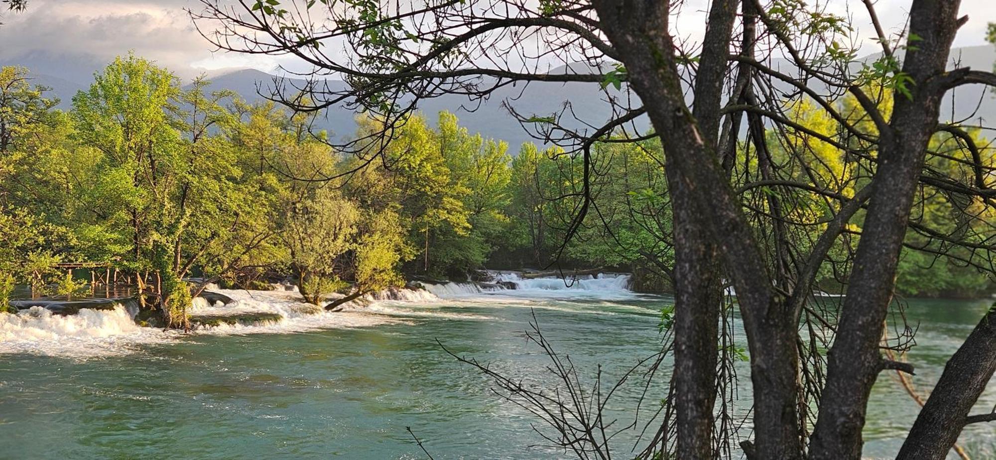 Apartment Bijela Ladja Bihać Exteriör bild